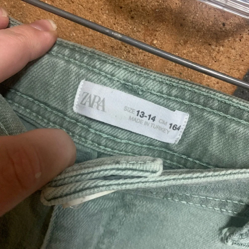 Zara chic greenish
